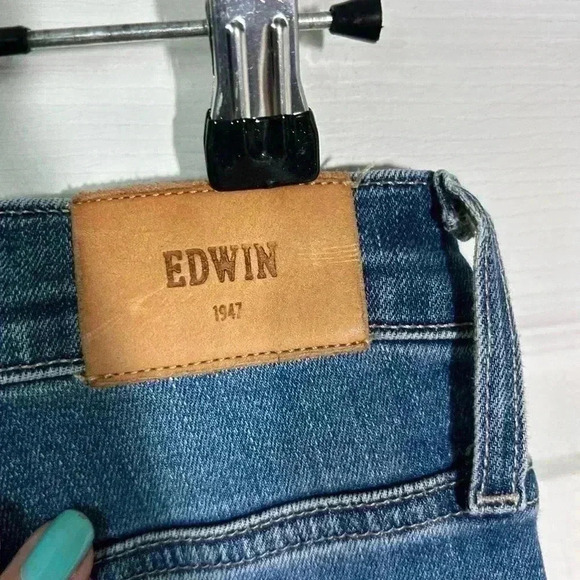 EDWIN Jeans. Elin Crop, Straight. Size 25. Denim. - Picture 8 of 11